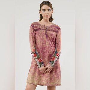 NWT Aratta Under The Moonlight Tunic M Eggplant